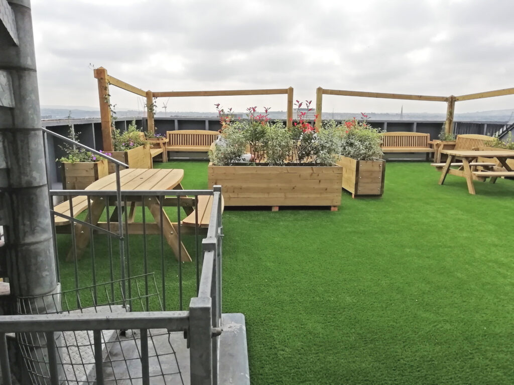 Bristol Precinct Urban Gardens - Bristol Haematology and Oncology Centre roof garden