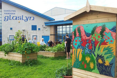 Glaslyn Leisure Centre garden